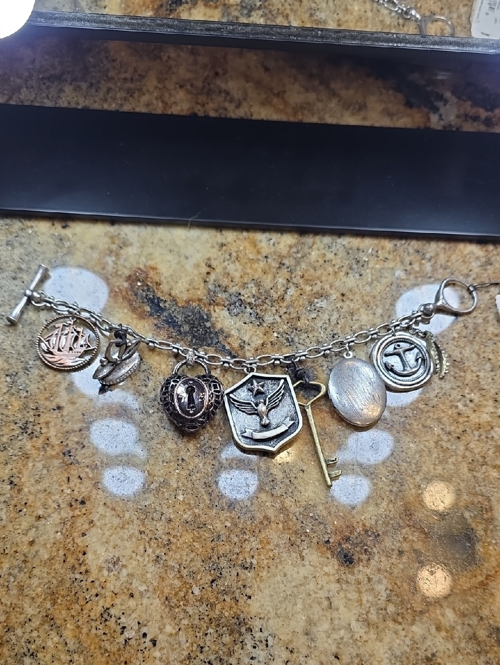 HTF Vintage Fossil Silver Tone Charm Bracelet with Mixed Charms- Retired